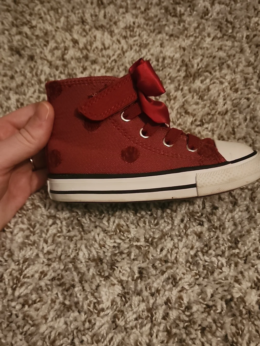 Converse High Top Shoes, Size 7 Toddler, Pre-owned But VGUC
